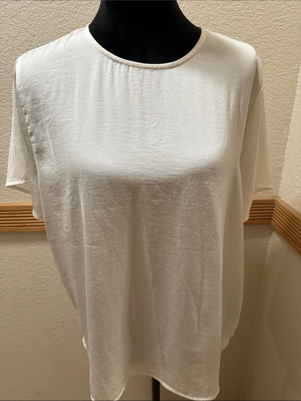 Banana Republic Classic Women's White Short-Sleeve Blouse Size L